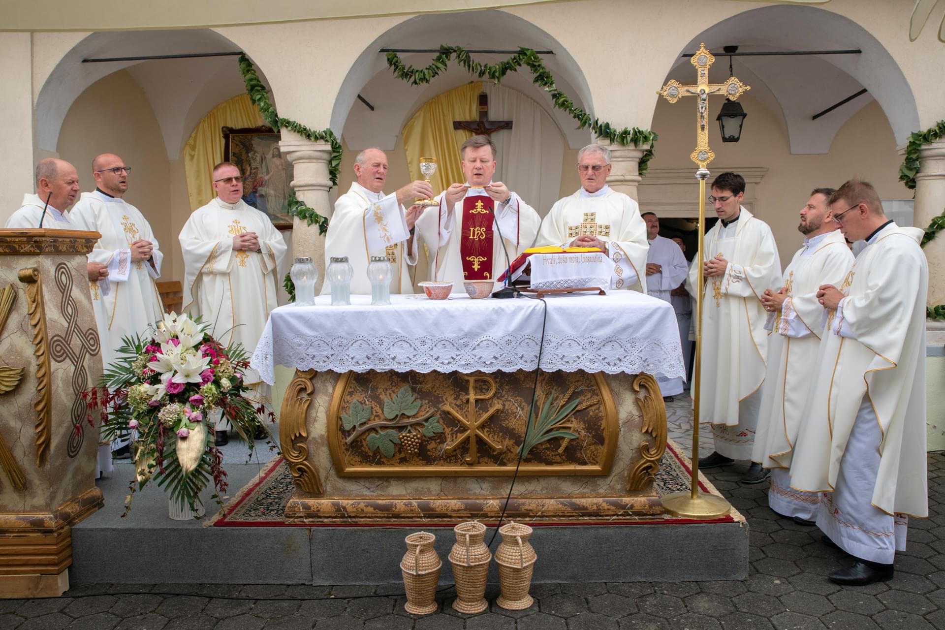 Župa Kneginec svečano proslavila župnu zaštitnicu sv. Mariju Magdalenu